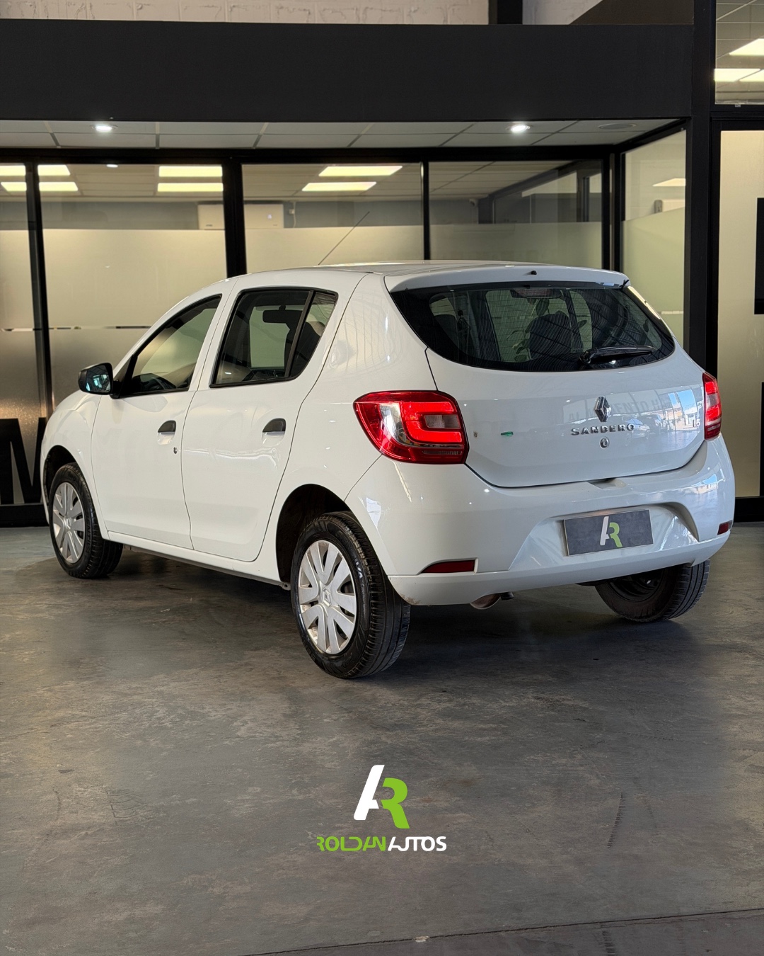 RENAULT SANDERO II 1.6  8V AUTHENTIQUE (2017) - AA899MX #3