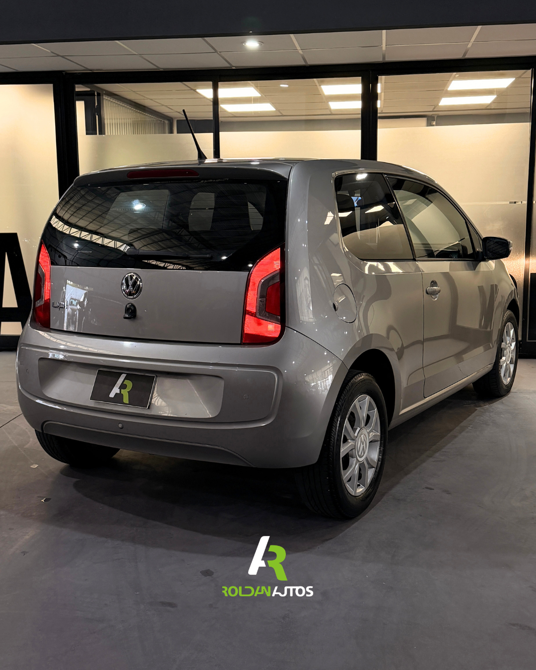 VOLKSWAGEN UP! 3 PTAS HIGH (2014) - OGM970 #2