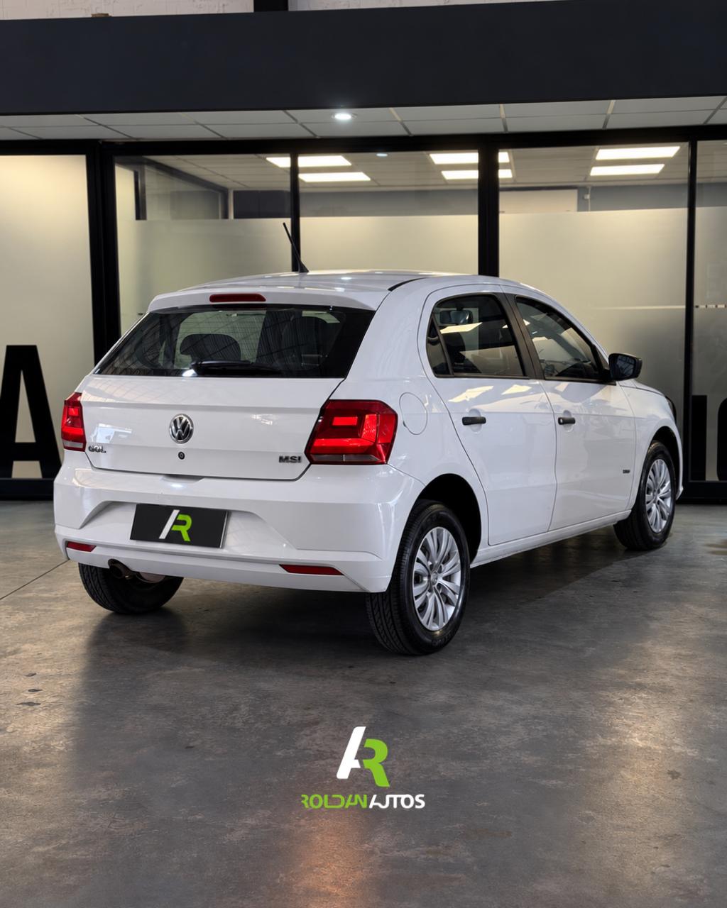 VOLKSWAGEN GOL TREND 1.6 5 P L/17 (2017) - AB441NN #1