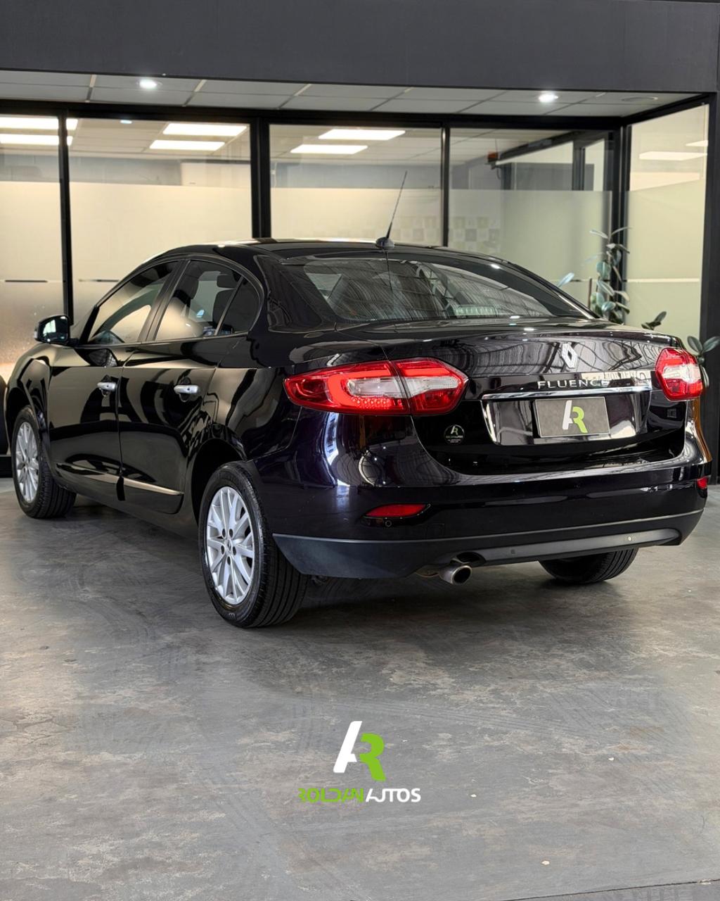 RENAULT FLUENCE 2.0  LUXE L/15 (2015) - OTX892 #1