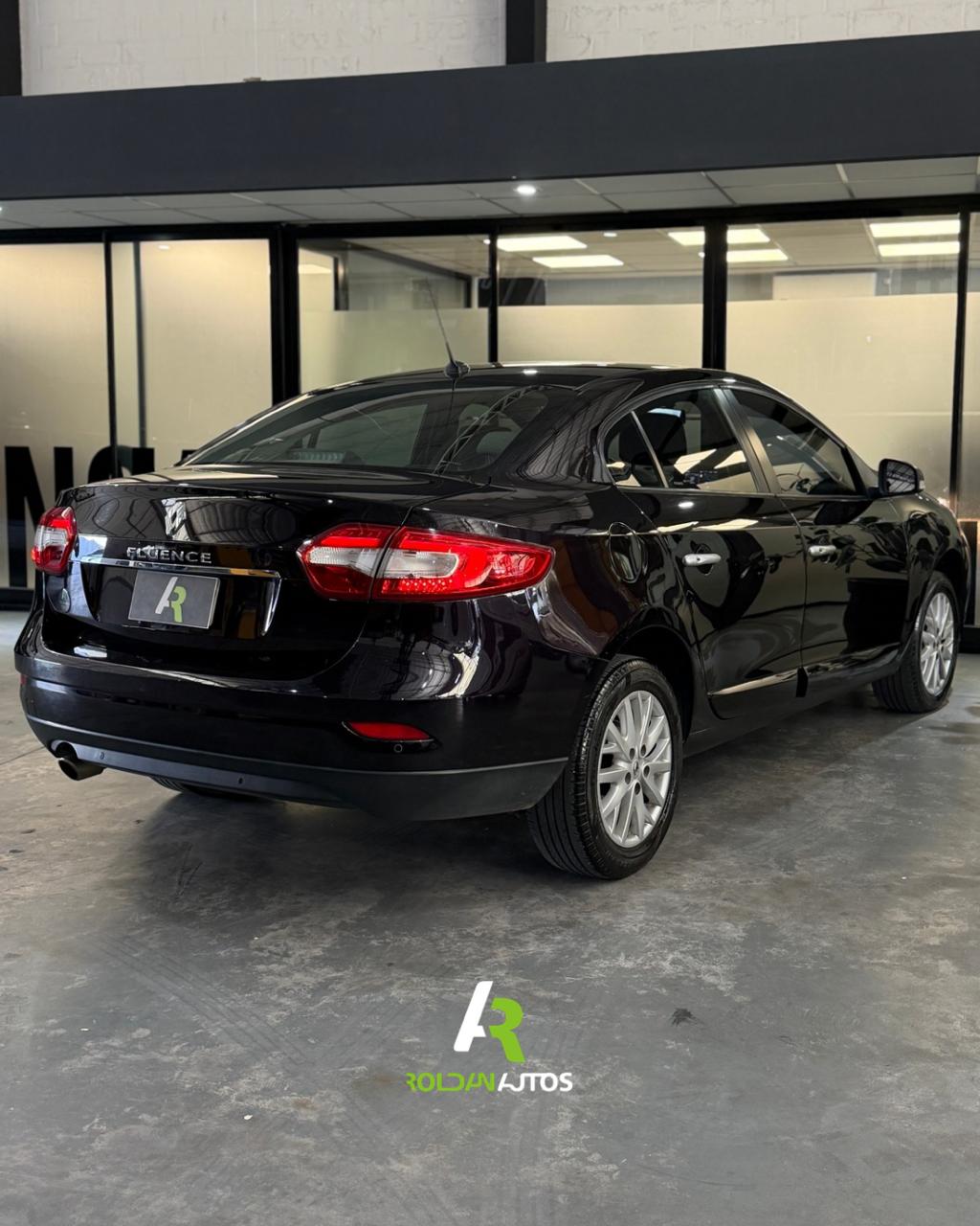 RENAULT FLUENCE 2.0  LUXE L/15 (2015) - OTX892 #4