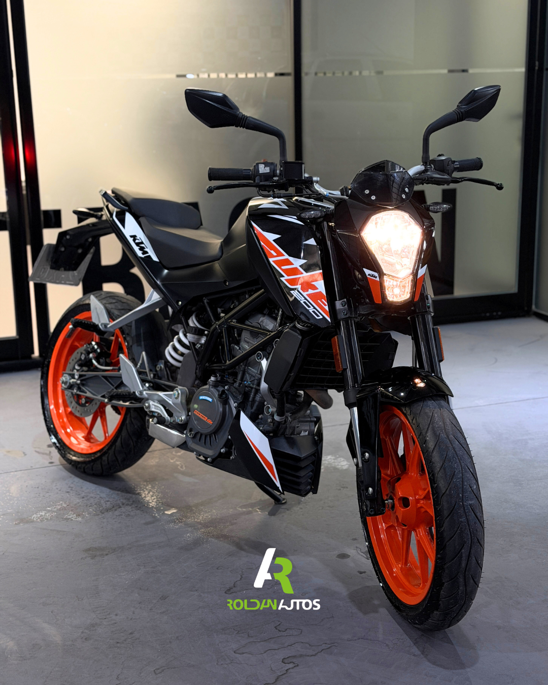 KTM Duke 200
