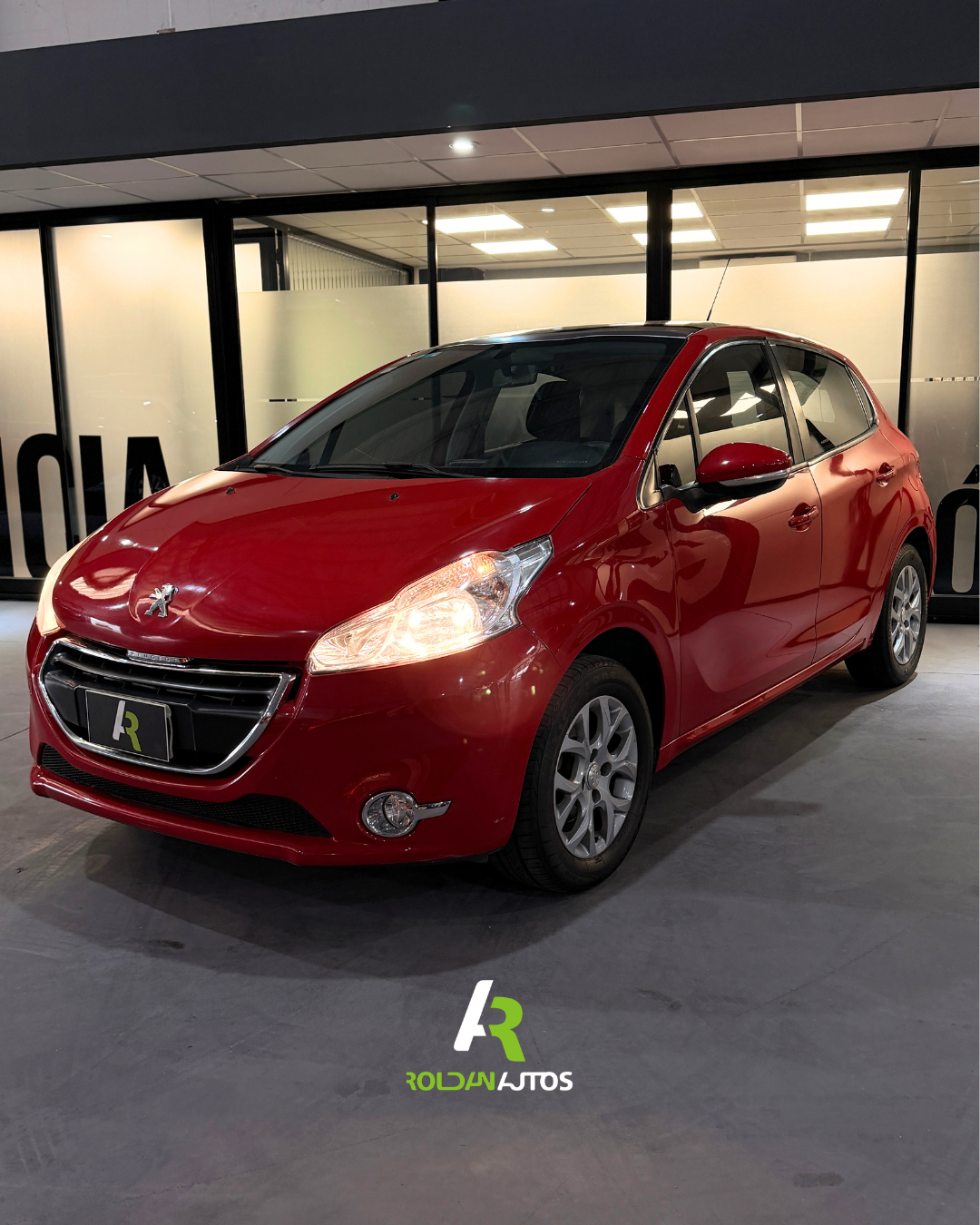 PEUGEOT 208 1.6 5P ALLURE (2015) - OMT810 #2