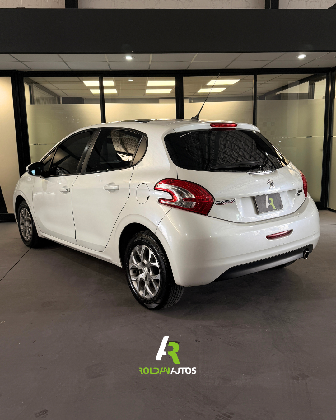 PEUGEOT 208 1.6 5P ALLURE TOUCH (2014) - OFM475 #2